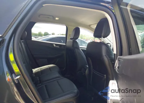 2022 Ford Escape Sel Hybrid z USA, uszkodzony, nr VIN 1FMCU9CZ1NUA82218